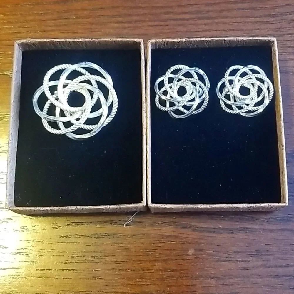 Love knot earrings and pin set